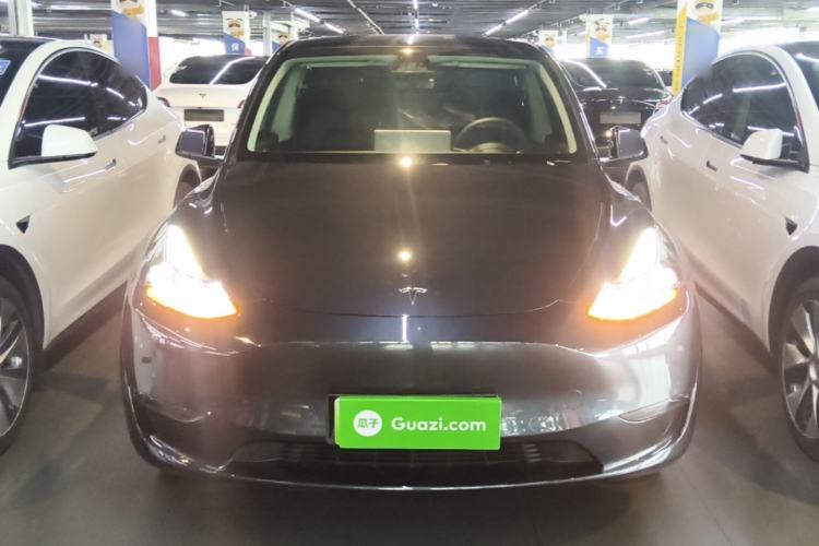 Used Tesla Model Y 2024 Long-Range All-Wheel-Drive Version Front