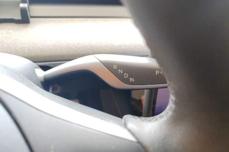 Used Tesla Model Y 2024 Rear-Wheel-Drive Version Gear Lever