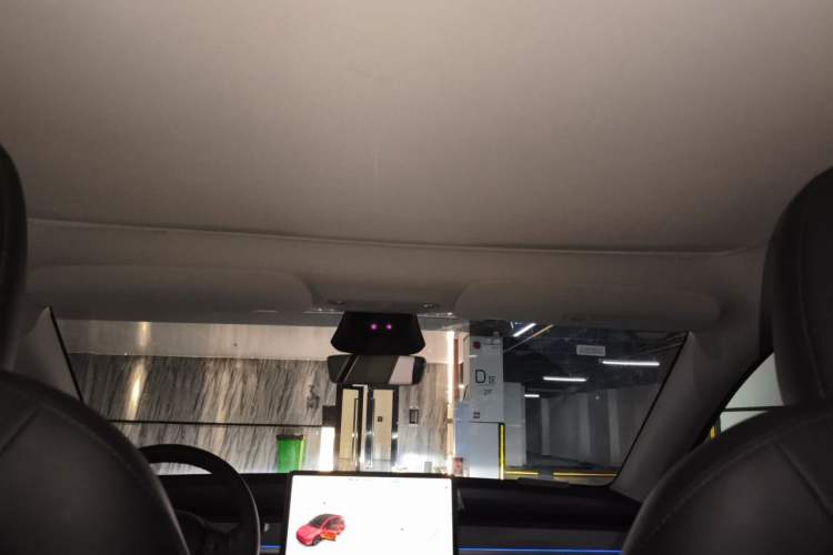 Used Tesla Model Y 2024 Long-Range All-Wheel-Drive Version Headliner