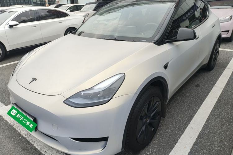 Tesla Model Y 2024 Rear-Wheel-Drive Version
