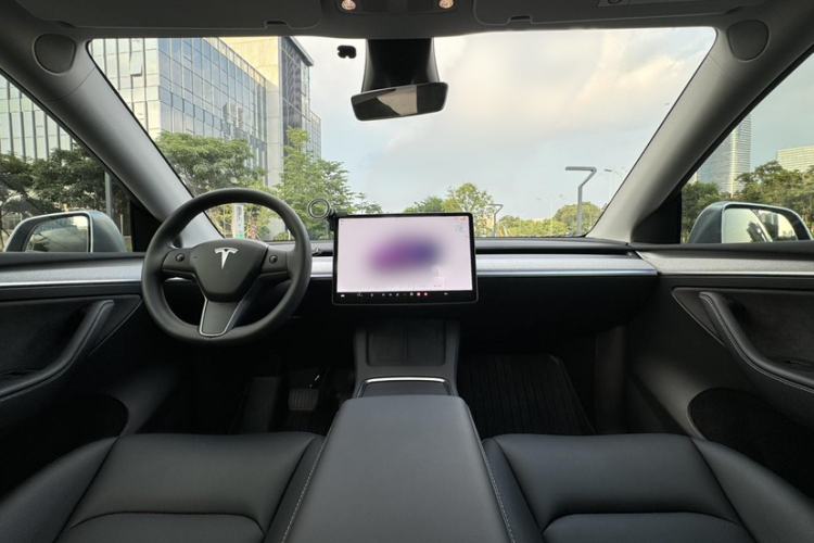 Used Tesla Model Y 2024 Rear-Wheel-Drive Version Interior 11