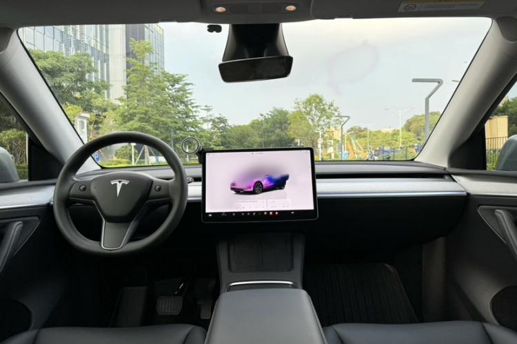 Used Tesla Model Y 2024 Rear-Wheel-Drive Version Interior 5