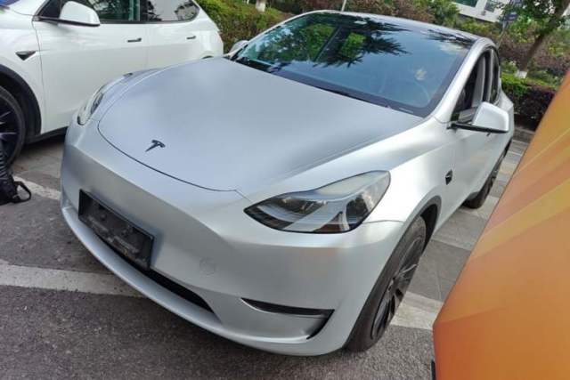Used Tesla Model Y 2024 Long-Range All-Wheel-Drive Version