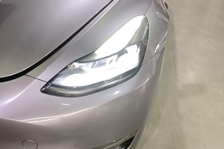 Used Tesla Model Y 2024 Long-Range All-Wheel-Drive Version Left Front Headlight