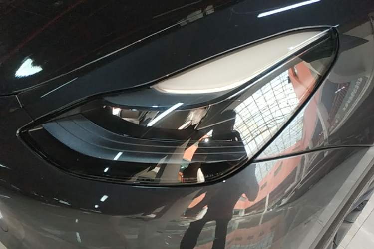 Used Tesla Model Y 2024 Rear-Wheel-Drive Version Left Front Headlight