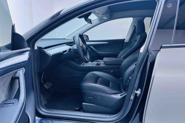 Used Tesla Model Y 2024 Rear-Wheel-Drive Version Left Front Seat