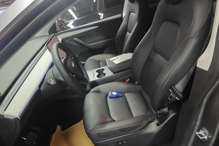Used Tesla Model Y 2024 Rear-Wheel-Drive Version Left Front Seat