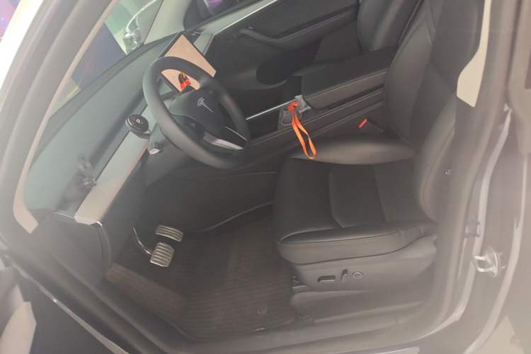 Used Tesla Model Y 2024 Rear-Wheel-Drive Version Left Front Seat