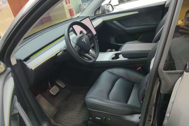 Used Tesla Model Y 2024 Rear-Wheel-Drive Version Left Front Seat