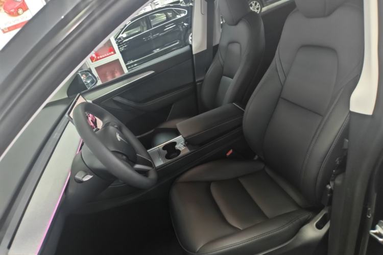 Used Tesla Model Y 2024 Rear-Wheel-Drive Version Left Front Seat