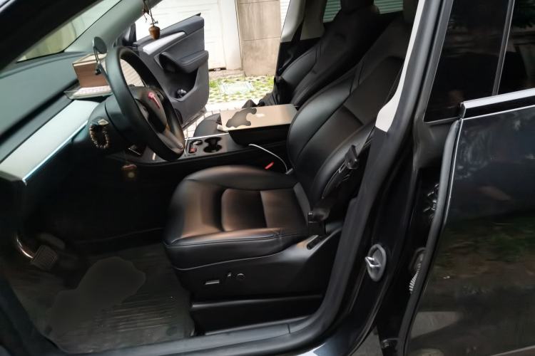 Used Tesla Model Y 2024 Rear-Wheel-Drive Version Left Front Seat