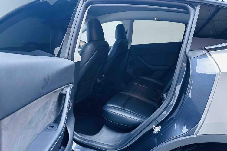 Used Tesla Model Y 2024 Rear-Wheel-Drive Version Left Rear Seat