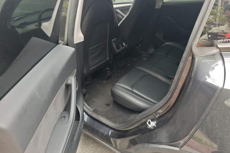Used Tesla Model Y 2024 Rear-Wheel-Drive Version Left Rear Seat