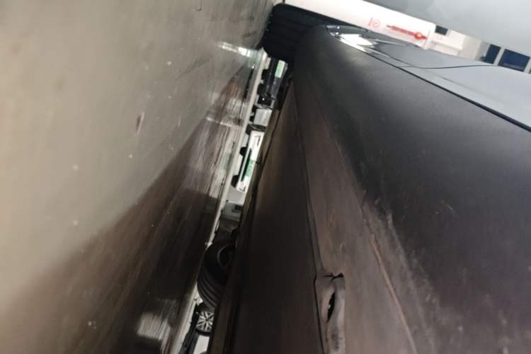 Used Tesla Model Y 2024 Rear-Wheel-Drive Version Left Side Sill