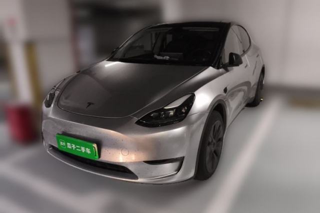 Used Tesla Model Y 2024 Long-Range All-Wheel-Drive Version
