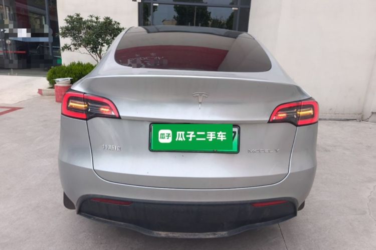 Used Tesla Model Y 2024 Long-Range All-Wheel-Drive Version Rear
