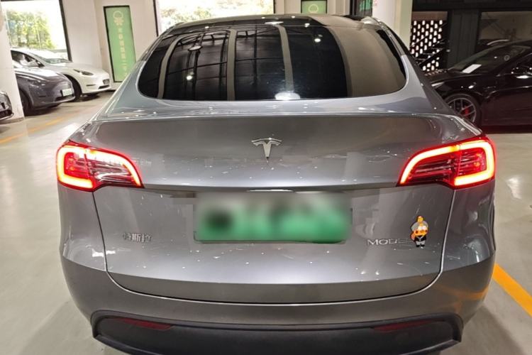 Used Tesla Model Y 2024 Long-Range All-Wheel-Drive Version Rear