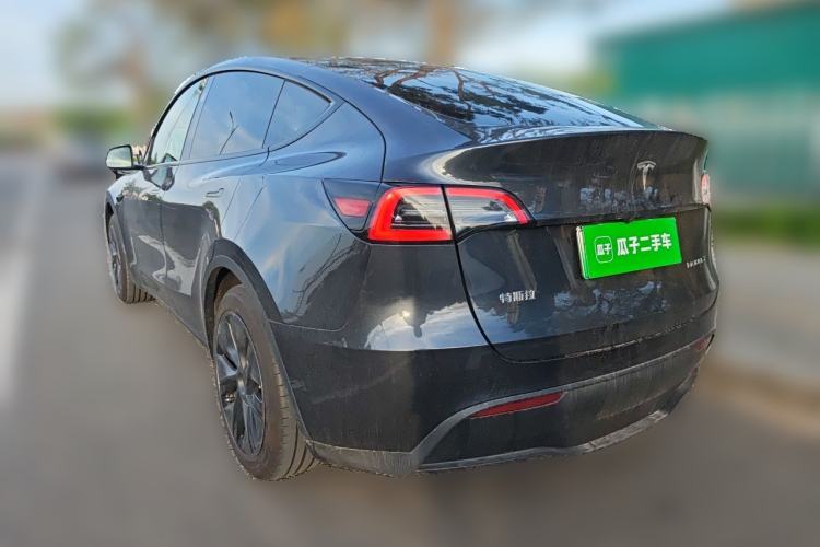 Used Tesla Model Y 2024 Rear-Wheel-Drive Version Rear Left 45 Deg