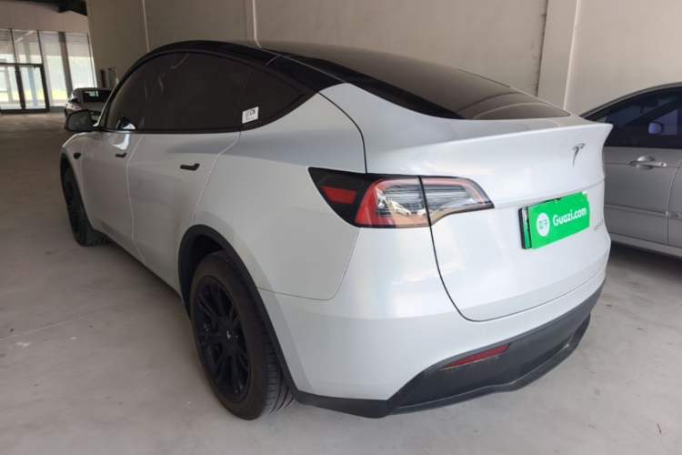 Used Tesla Model Y 2024 Long-Range All-Wheel-Drive Version Rear Left 45 Deg