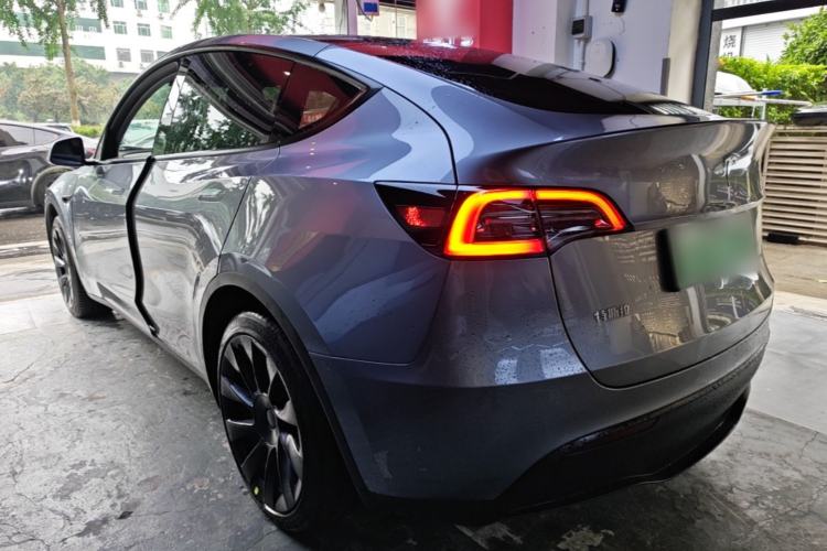 Used Tesla Model Y 2024 Rear-Wheel-Drive Version Rear Left 45 Deg