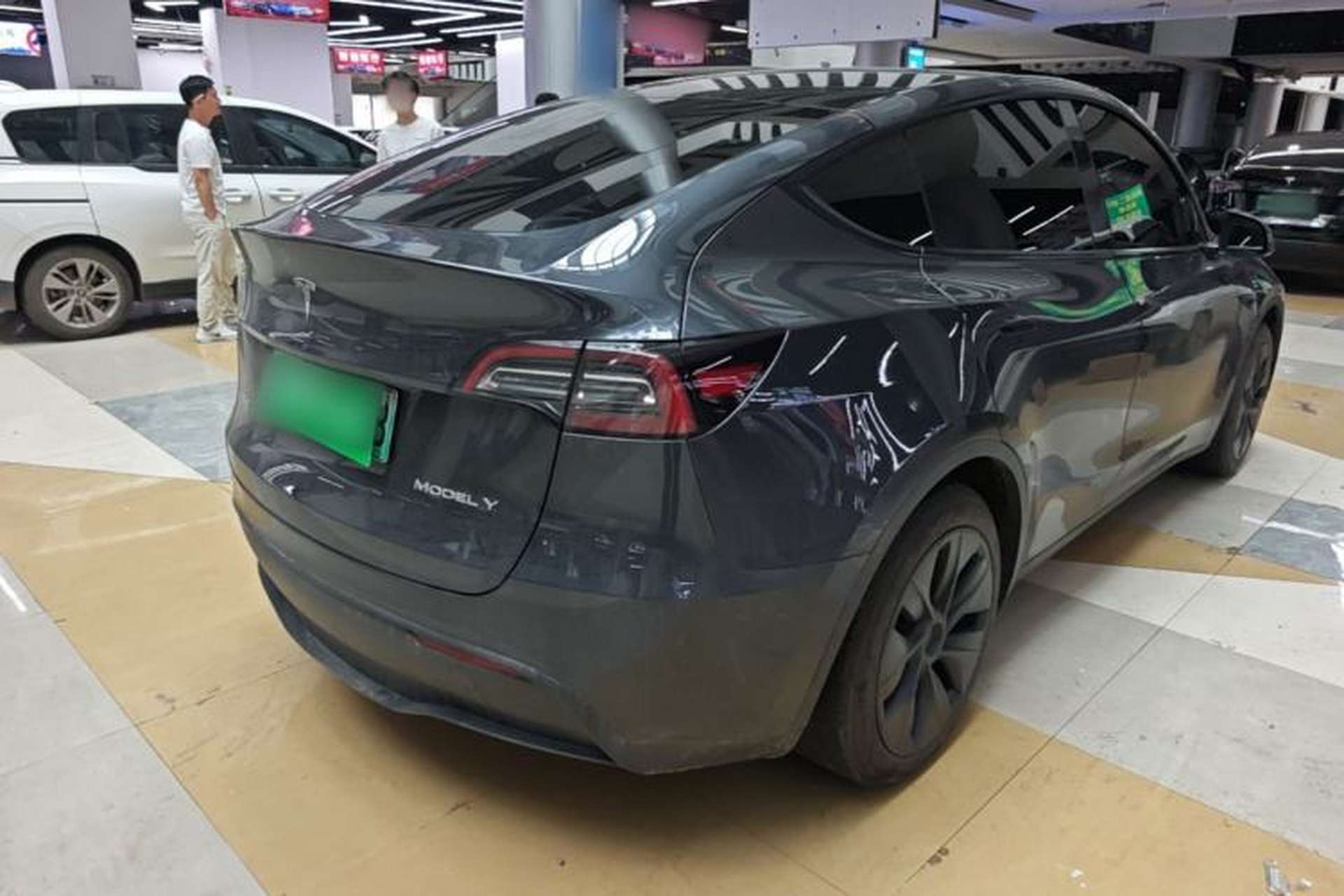 Used Tesla Model Y 2024 Rear-Wheel-Drive Version Rear Right 45 Deg