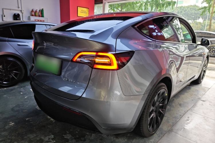 Used Tesla Model Y 2024 Rear-Wheel-Drive Version Rear Right 45 Deg