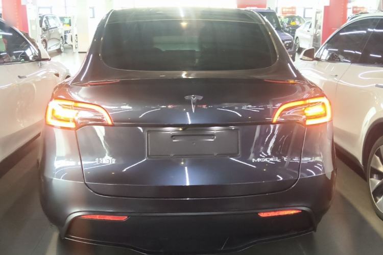 Used Tesla Model Y 2024 Long-Range All-Wheel-Drive Version Rear