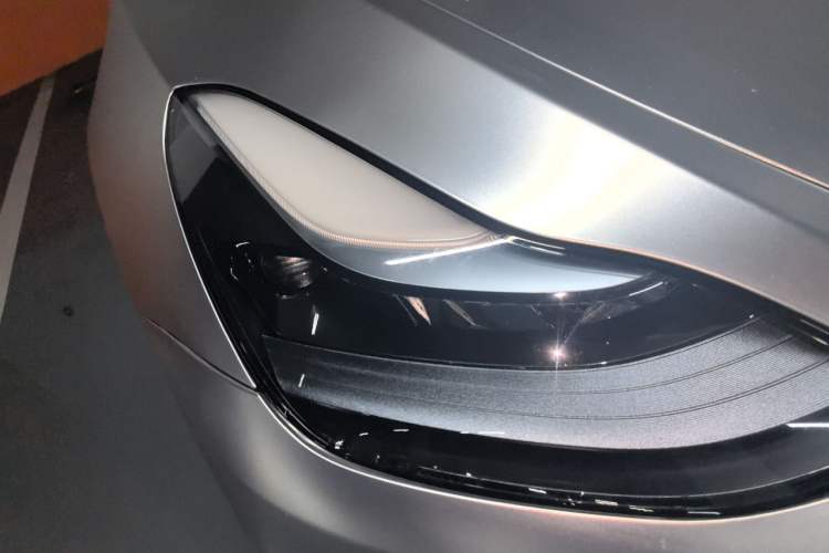 Used Tesla Model Y 2024 Rear-Wheel-Drive Version Right Front Headlight