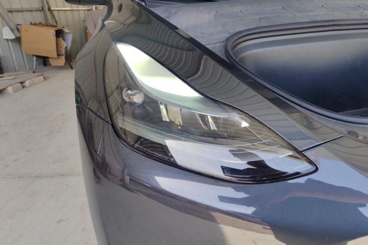 Used Tesla Model Y 2024 Rear-Wheel-Drive Version Right Front Headlight