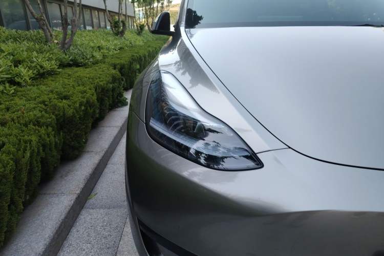 Used Tesla Model Y 2024 Rear-Wheel-Drive Version Right Front Headlight