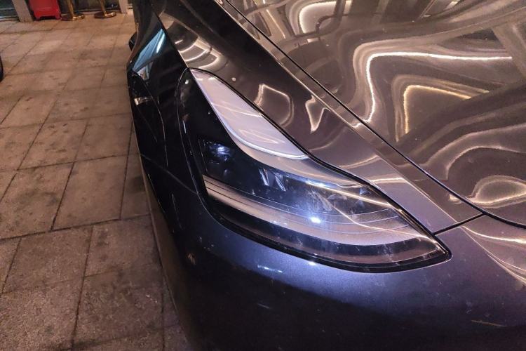 Used Tesla Model Y 2024 Long-Range All-Wheel-Drive Version Right Front Headlight