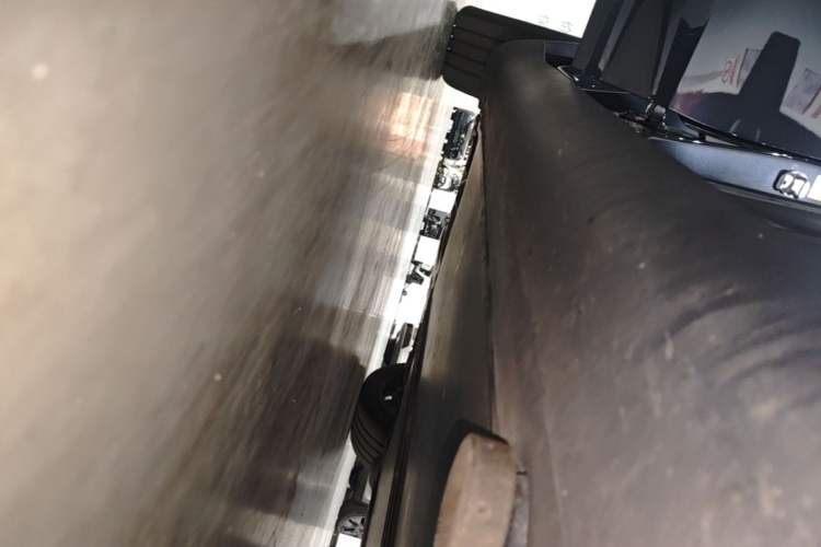 Used Tesla Model Y 2024 Rear-Wheel-Drive Version Right Side Sill