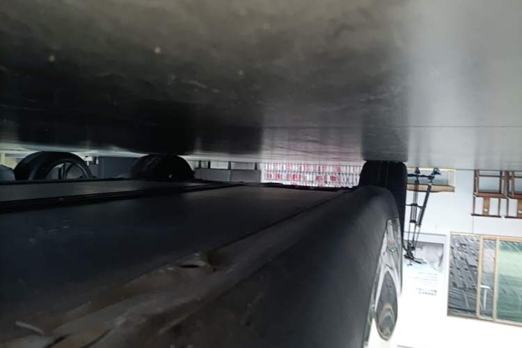 Used Tesla Model Y 2024 Rear-Wheel-Drive Version Right Side Sill