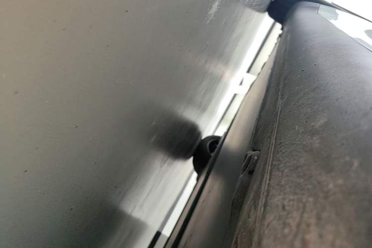 Used Tesla Model Y 2024 Rear-Wheel-Drive Version Right Side Sill