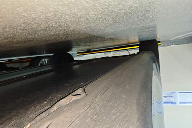 Used Tesla Model Y 2024 Rear-Wheel-Drive Version Right Side Sill