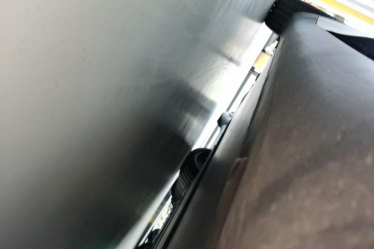 Used Tesla Model Y 2024 Rear-Wheel-Drive Version Right Side Sill