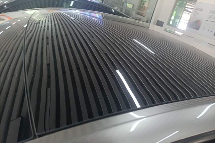Used Tesla Model Y 2024 Rear-Wheel-Drive Version Roof