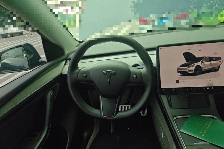 Used Tesla Model Y 2024 Long-Range All-Wheel-Drive Version Steering Wheel