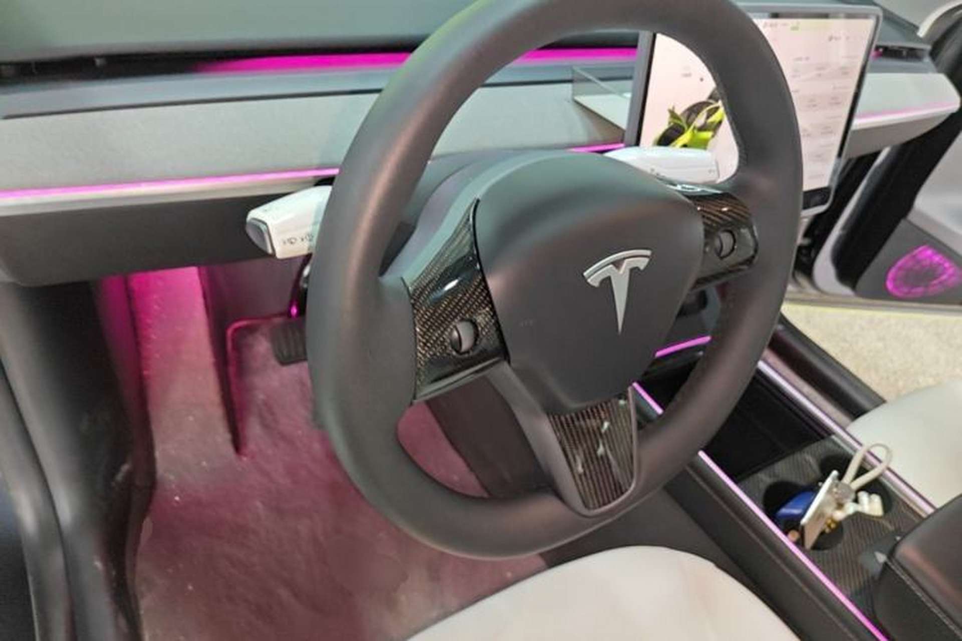 Used Tesla Model Y 2024 Long-Range All-Wheel-Drive Version Steering Wheel