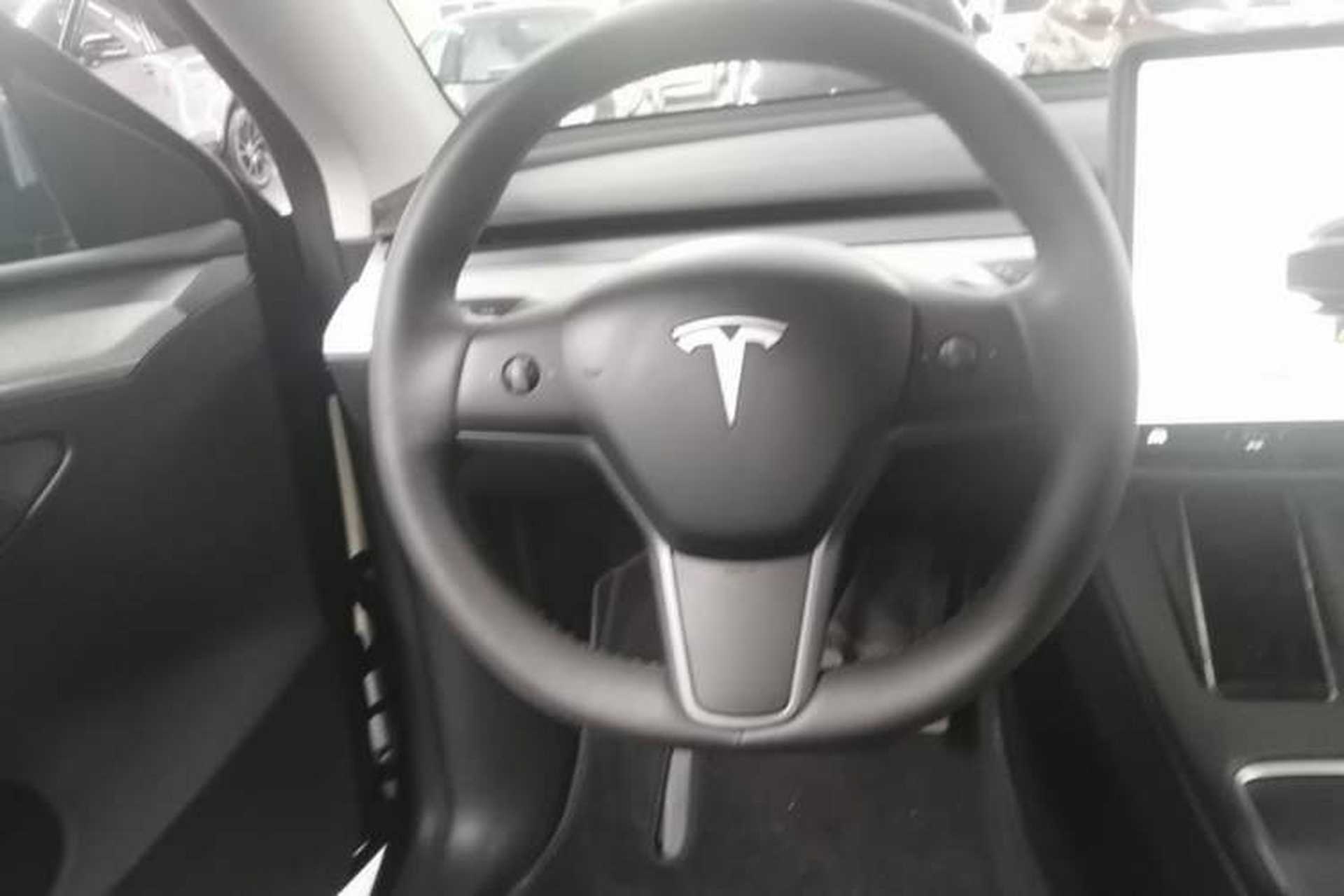 Used Tesla Model Y 2024 Rear-Wheel-Drive Version Steering Wheel