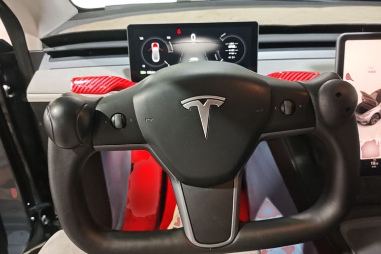 Used Tesla Model Y 2024 Long-Range All-Wheel-Drive Version Steering Wheel