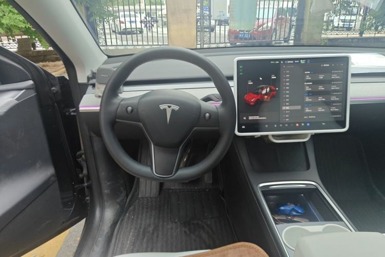 Used Tesla Model Y 2024 Rear-Wheel-Drive Version Steering Wheel
