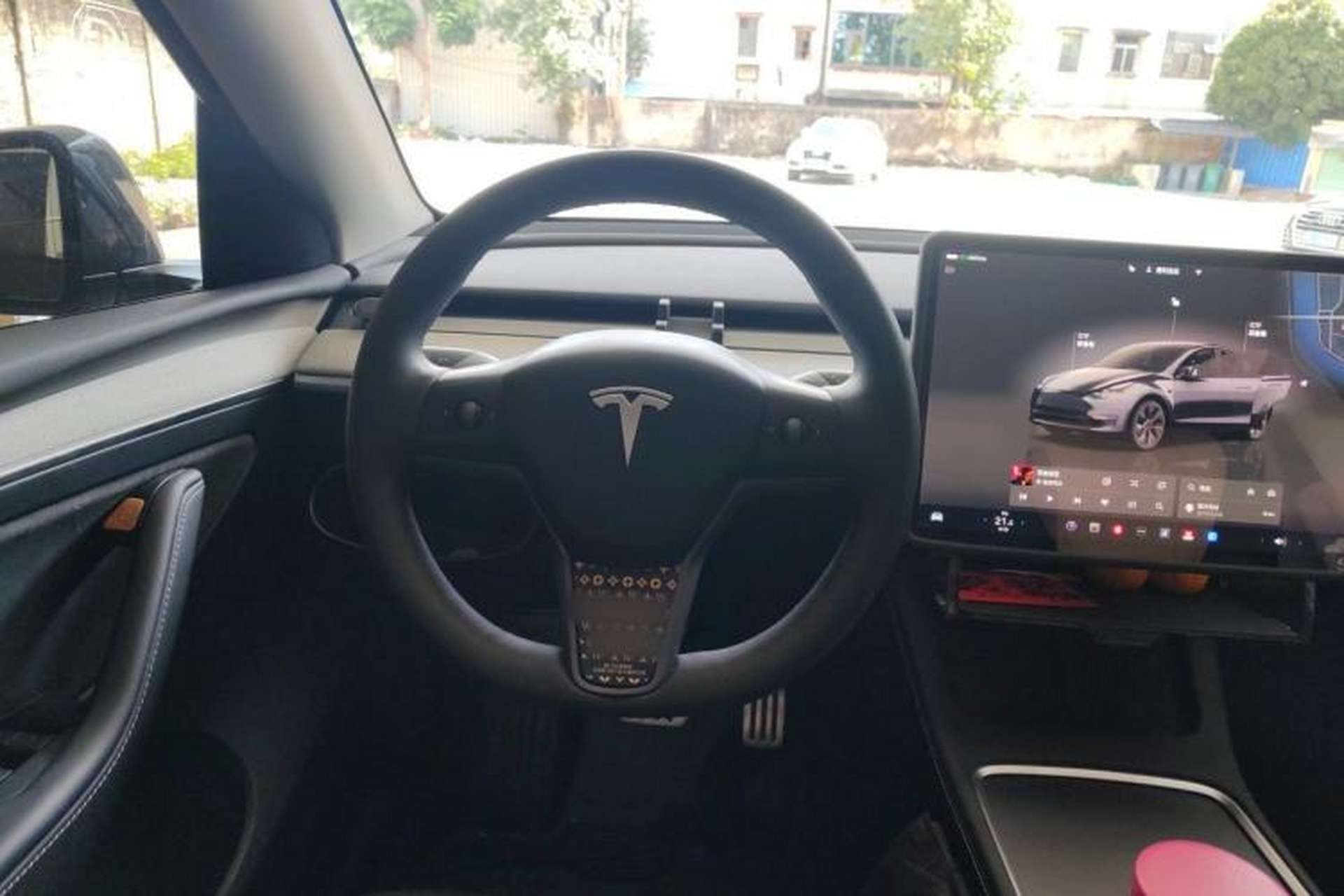 Used Tesla Model Y 2024 Rear-Wheel-Drive Version Steering Wheel