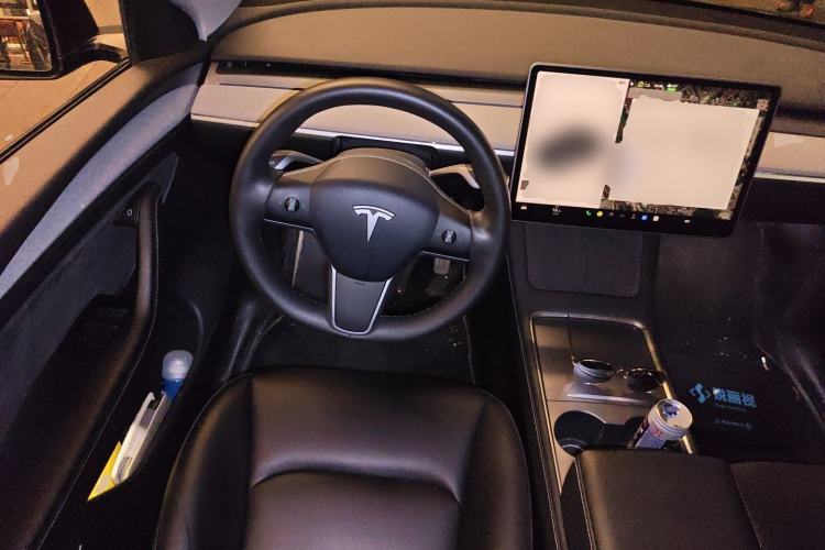 Used Tesla Model Y 2024 Long-Range All-Wheel-Drive Version Steering Wheel