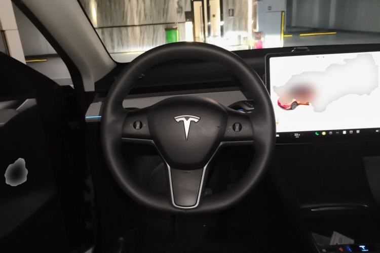 Used Tesla Model Y 2024 Long-Range All-Wheel-Drive Version Steering Wheel