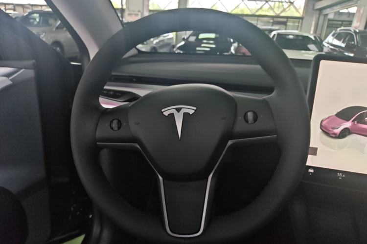 Used Tesla Model Y 2024 Rear-Wheel-Drive Version Steering Wheel