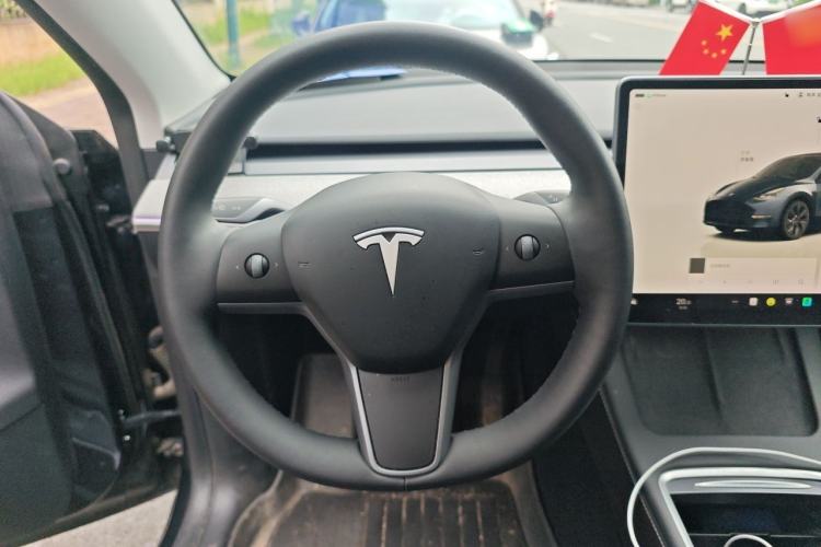 Used Tesla Model Y 2024 Rear-Wheel-Drive Version Steering Wheel