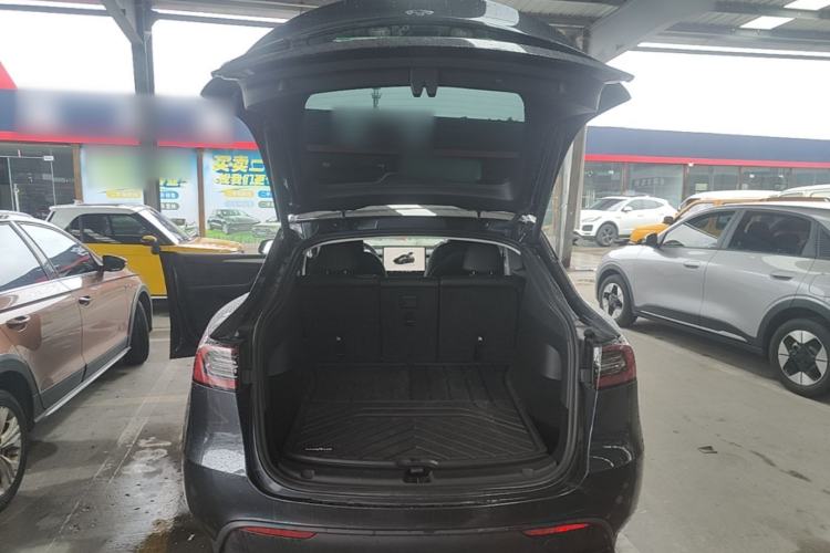 Used Tesla Model Y 2024 Rear-Wheel-Drive Version Trunk