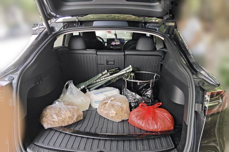 Used Tesla Model Y 2024 Rear-Wheel-Drive Version Trunk
