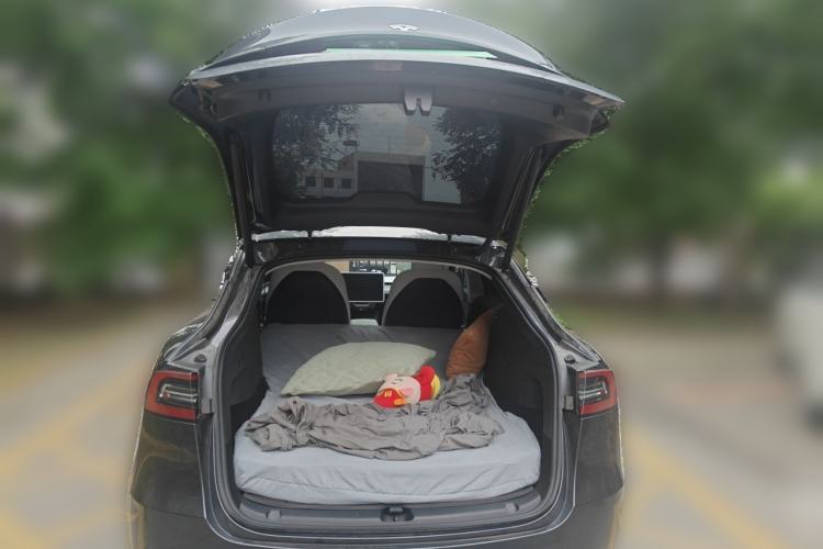Used Tesla Model Y 2024 Rear-Wheel-Drive Version Trunk